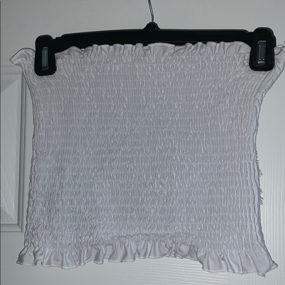 Stun by white tube top